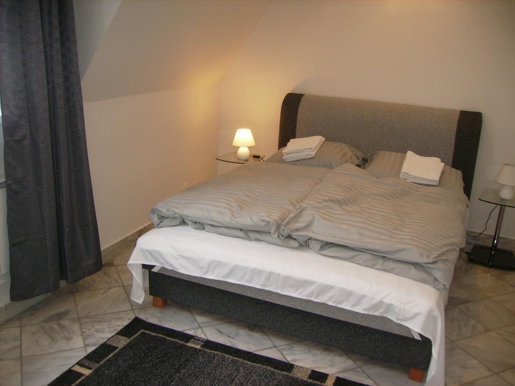 Fueredi Haz Apartman Apartment Sopron Luaran gambar