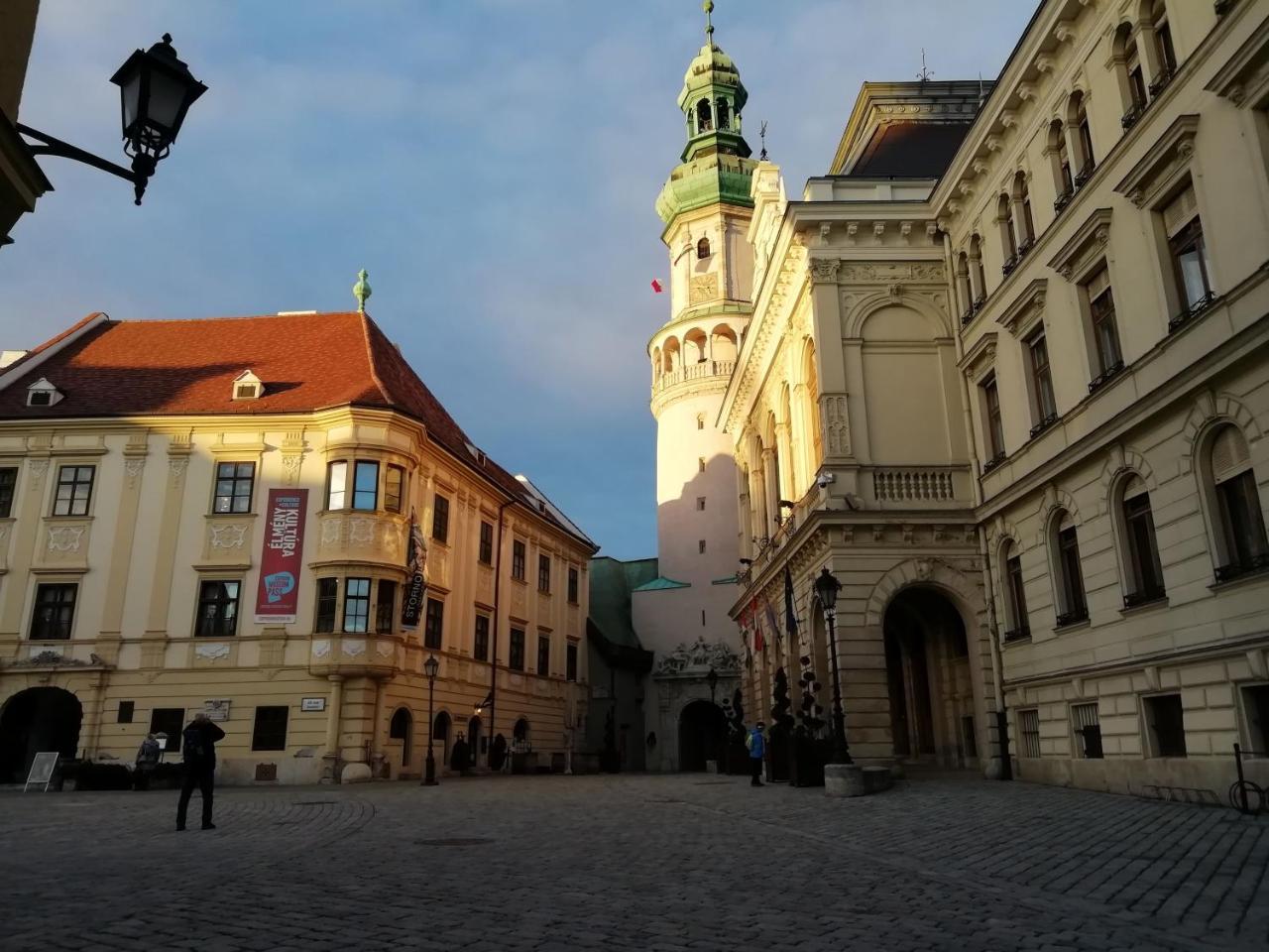 Fueredi Haz Apartman Apartment Sopron Luaran gambar
